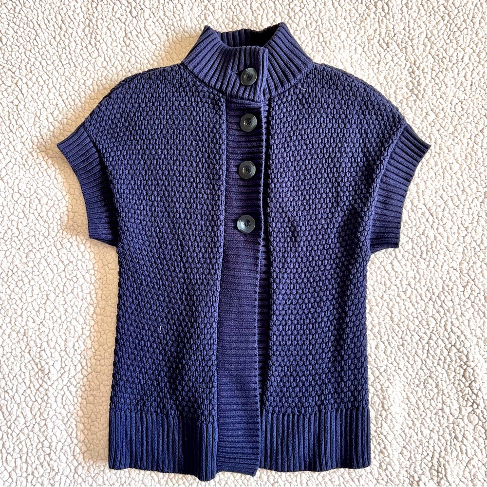 Short sleeve cardigan size XS